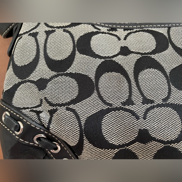 Coach EUC πHost Pick x2π flap shoulder bag- Signature grey, black with silver - Picture 7 of 14